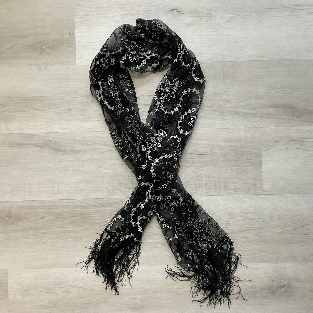 Fashion Scarf Embroidered Floral Applique Tassel 62x20